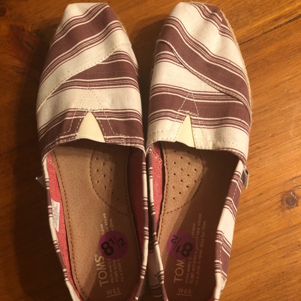 Toms